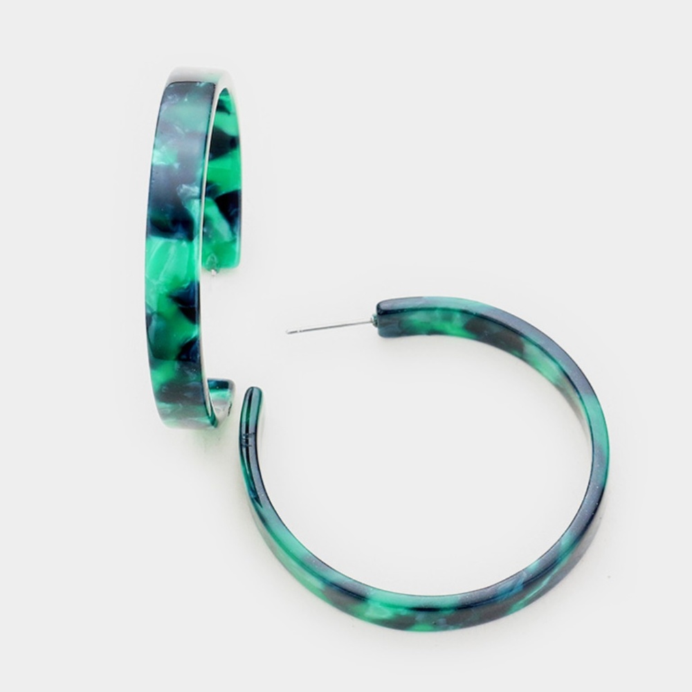 NWT Acrylic Tortoise Hoop Earrings